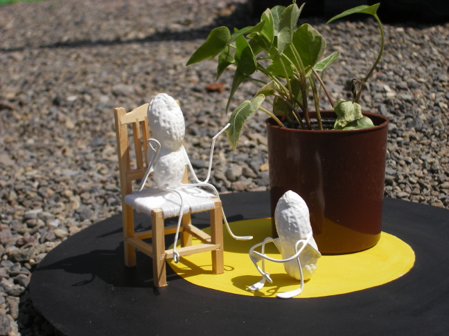keiko-ahner-.peanuts-in-the-garden.jpg