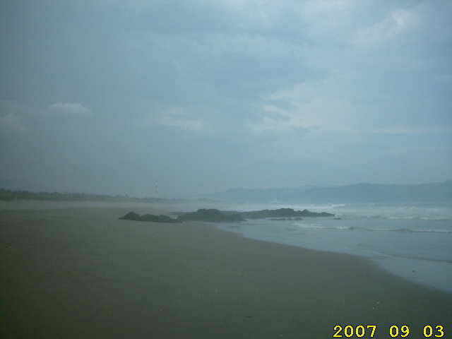 nagahama-beach-wide.jpg